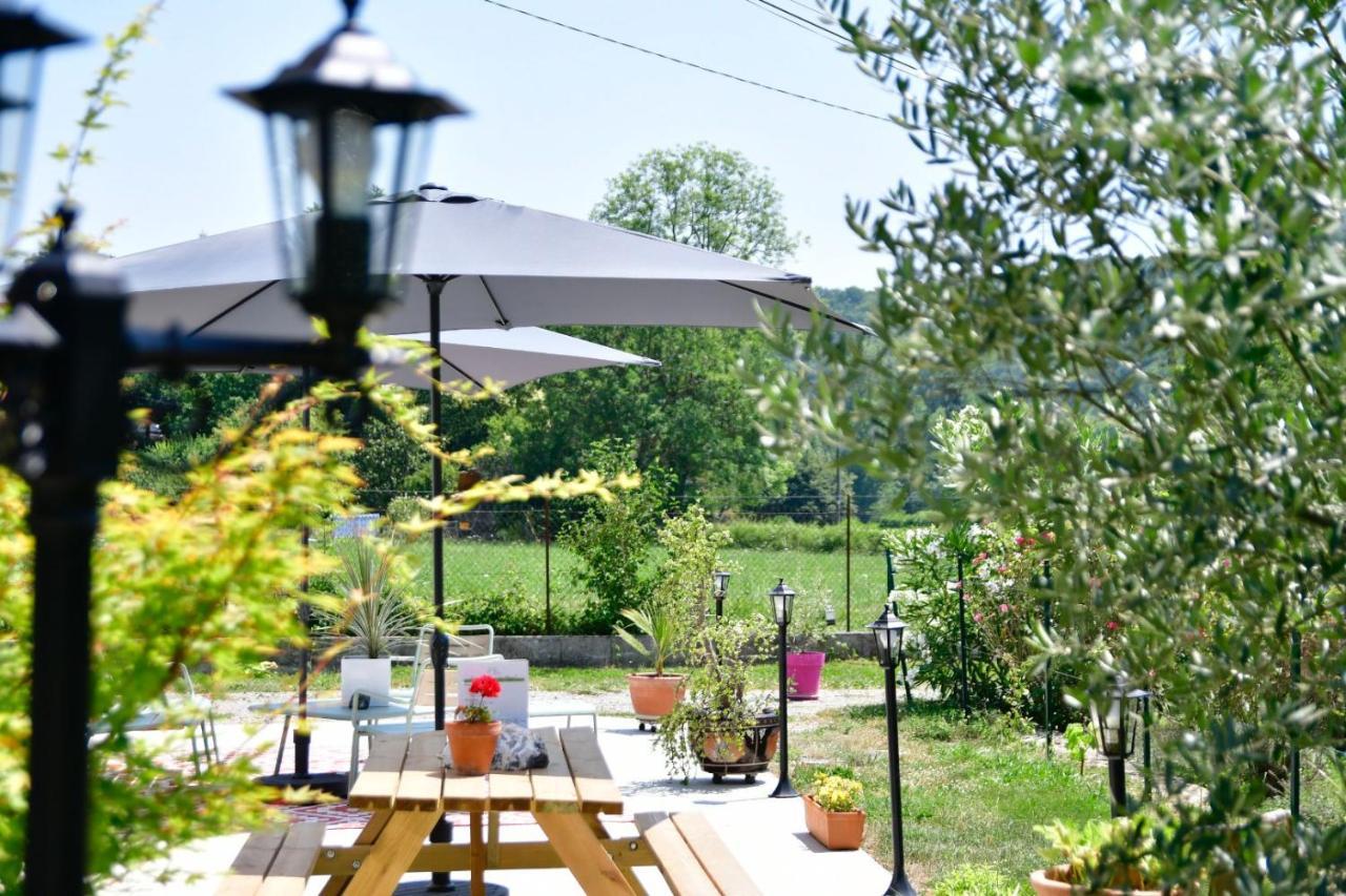 Bed and Breakfast Le Jardin De Moulis, Saint Girons, Ariege, Pyrenees, Zewnętrze zdjęcie
