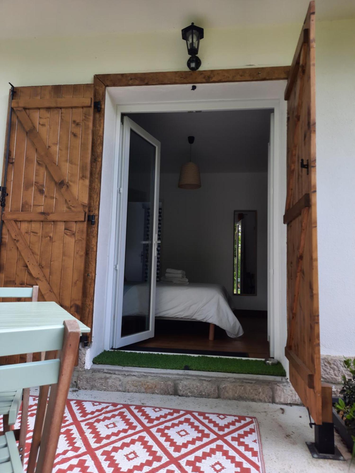 Bed and Breakfast Le Jardin De Moulis, Saint Girons, Ariege, Pyrenees, Zewnętrze zdjęcie