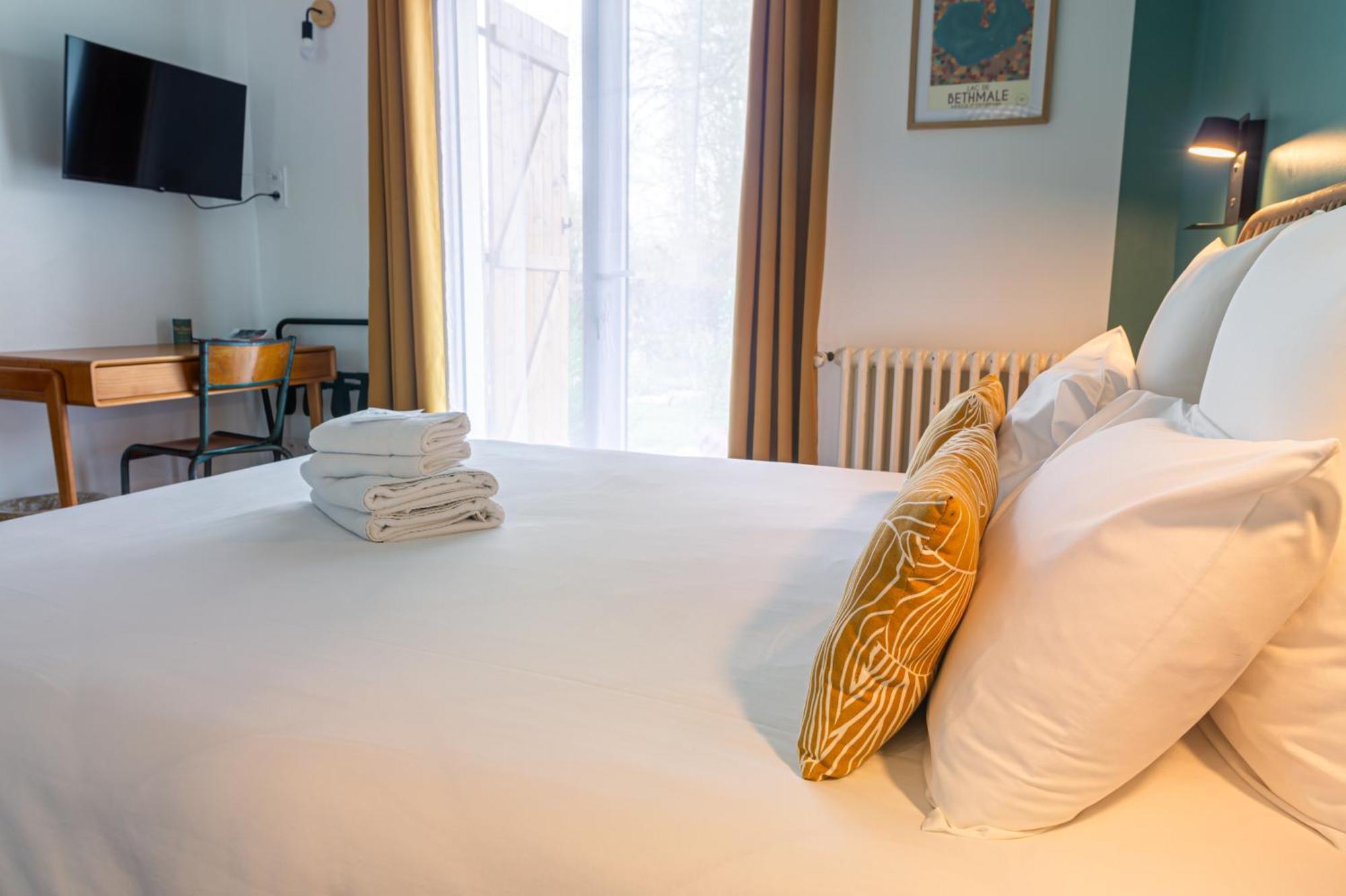 Bed and Breakfast Le Jardin De Moulis, Saint Girons, Ariege, Pyrenees, Zewnętrze zdjęcie